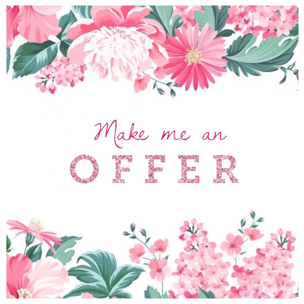 💕REASONABLE OFFERS ACCEPTED💕